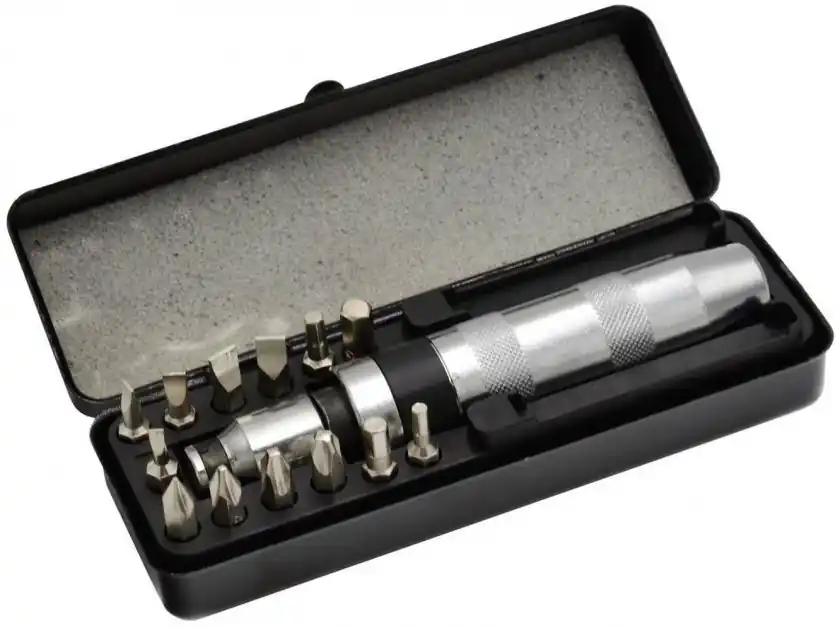 Úderový-rázový šroubovák na povolení šroubů, čtyřhran 1/2", s adaptérem 5/16"a bity, 15 ks GEKO G30252 Autentický