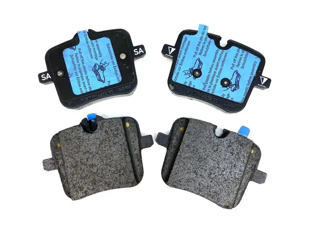 Akce 34216893228 Sada zadních brzdových destiček BMW 380x28mm