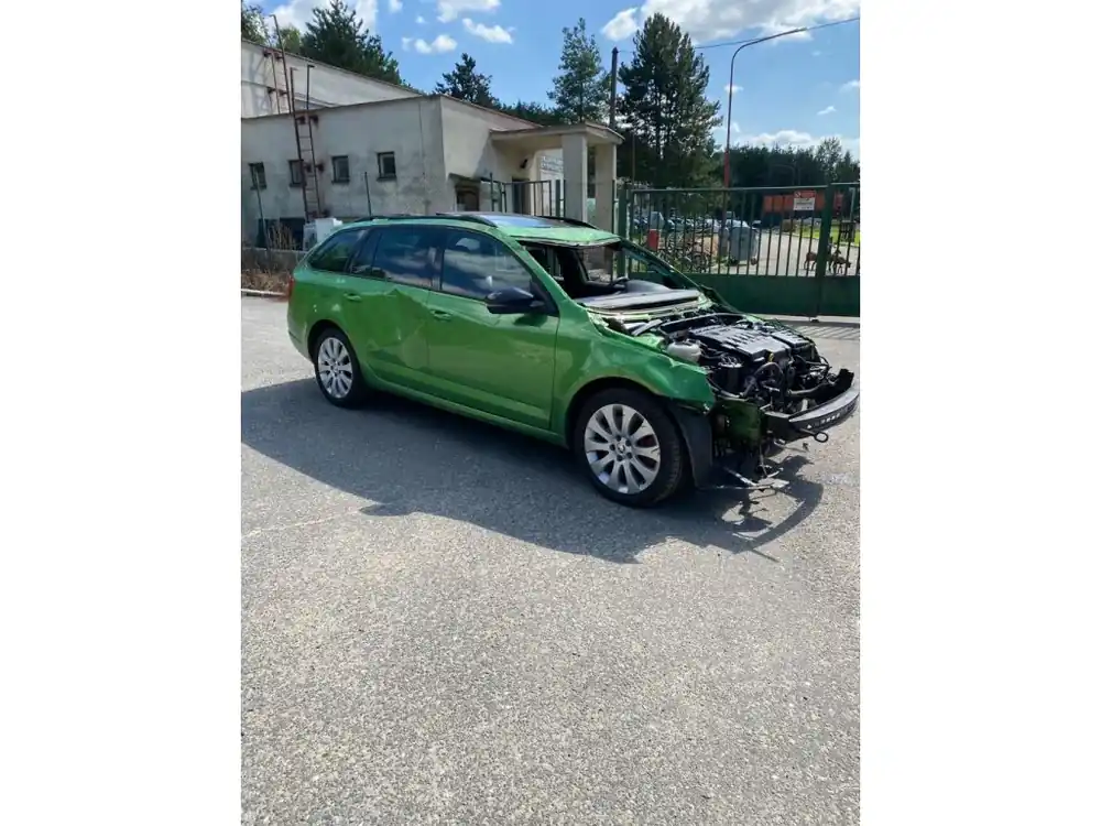 Novinka Škoda octavia 3 RS rozprodáme na díly