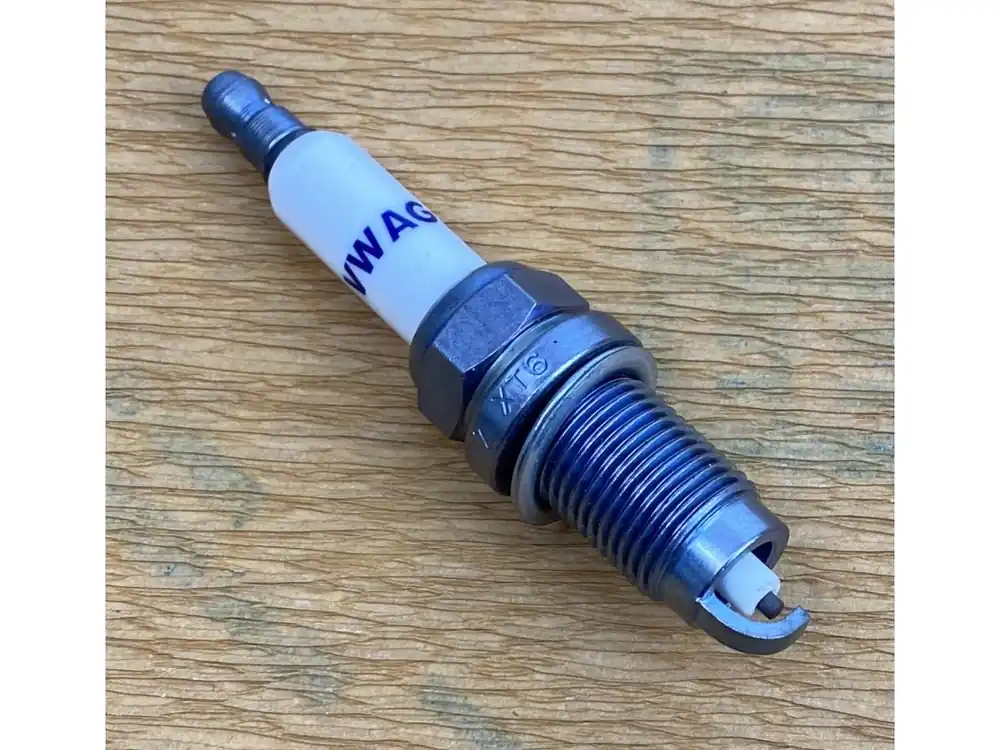 101905618A Zapalovací svíčka 1.2 HTP / 1.4 16V / 1.6 Pouze Dnes