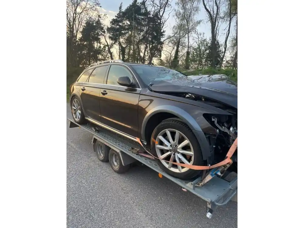 Bezpečná Platba AUDI A6 4G / C7 Rozprodáme na díly