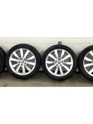 Nejprodávanější Sada disků a pneumatik ŠKODA 205/50 R17
