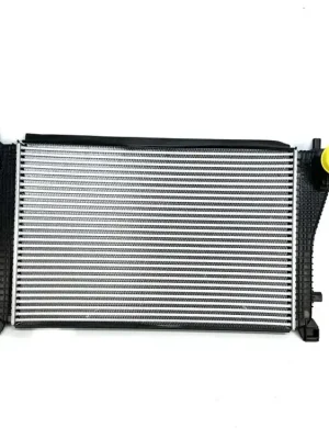 Značkový 5Q0145803AE Chladič nasávaného vzduchu