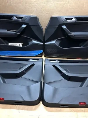 Tapecirung SADA VW TOURAN (5T) Ambientní / orientační osvětlení vpředu Bezpečná Platba